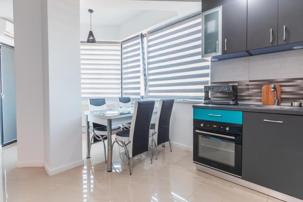 Apartament Unique Relax Apartment Năvodari Екстериор снимка